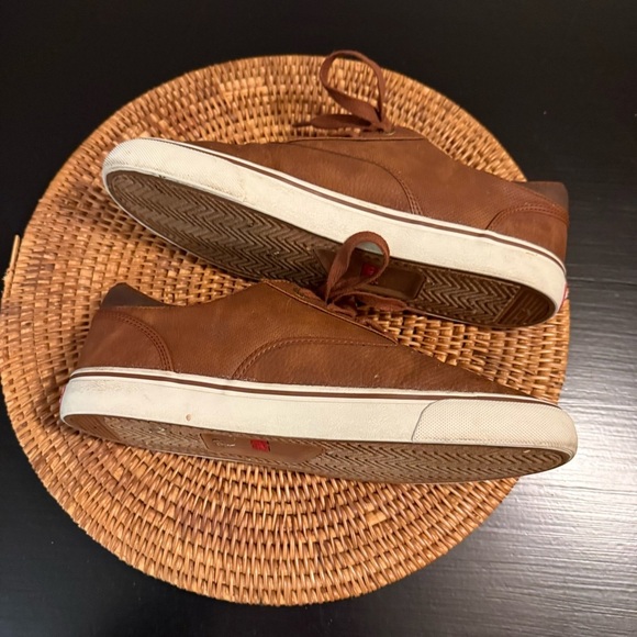 Men's Levi’s brown Casual Sneakers - Picture 5 of 8